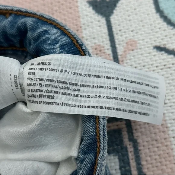 Abercrombie & Fitch Stretch Ripped Curve Love The Mom High Rise Jeans - Picture 6 of 16